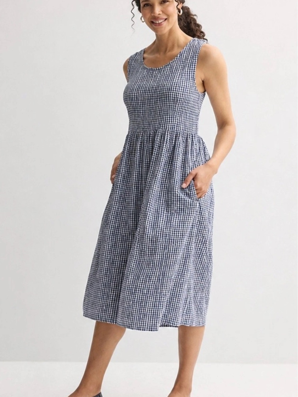 NWT Sleeveless Smocked Dress
